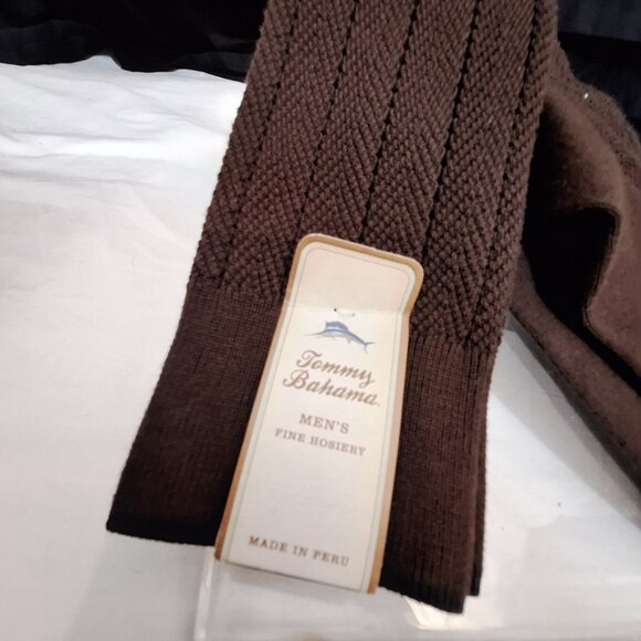 Men’s Tommy Bahama Brown Fishbone Dress Socks - Picture 2 of 4